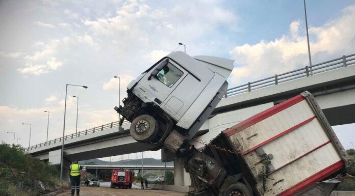 Θεσσαλονίκη: Εκτροπή νταλίκας στην Εγνατία Οδό