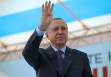 Ξέσπασμα Ερντογάν κατά της Γαλλίας για το Κοράνι: Δεν θα πέσουμε στο επίπεδό σας.