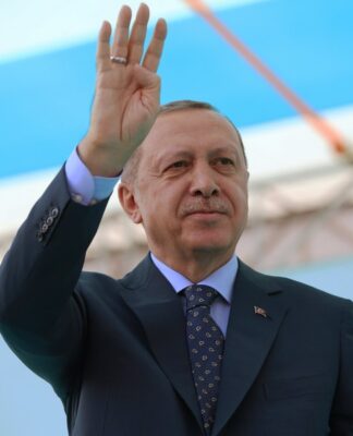 Ξέσπασμα Ερντογάν κατά της Γαλλίας για το Κοράνι: Δεν θα πέσουμε στο επίπεδό σας.