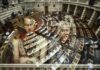 Αναδοχή από ομόφυλα ζευγάρια: 34 "κουφές" απουσίες βουλευτών.