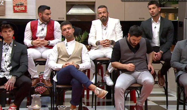 Power Of Love: «Βόμβες» για την Αθηνά! «Έχουν κυκλοφορήσει φωτογραφίες με πολύ μεγαλύτερους»