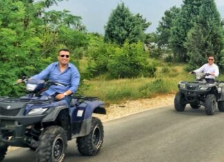 Σκοπιανό: Η όλο νόημα ανάρτηση Ζάεφ και η βόλτα με τον Ντιμιτρόφ