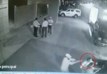 Εκτέλεσε εν ψυχρώ πολιτικό. Τον πυροβόλησε στο κεφάλι ενώ έβγαζε selfie με οπαδό