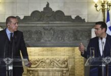 Τσίπρας: Ποτέ δεν υποσχέθηκα στον Ερντογάν ότι θα γυρίσουν οι οχτώ Τούρκοι αξιωματικοί