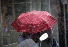Καιρός: Ισχυρές καταιγίδες από το μεσημέρι – Βελτίωση από το βράδυ