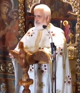Παπάς στη Ρόδο βρίζει κυβέρνηση: «Προδότες, ψεύτες, κοπρόσκυλα, ελεεινοί»