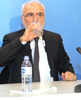 Ρήγμα στις σχέσεις Μαξίμου – Ιβάν Σαββίδη