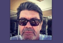Γιάννης Λάτσιος: Οι διακοπές με τις κόρες του στην Πάρο – Οι φωτό στο Instagram
