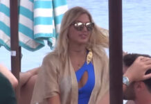 Η Κωνσταντίνα Σπυροπούλου στη Μύκονο! Το «καυτό» μαγιό και τα νυχτοπερπατήματα!