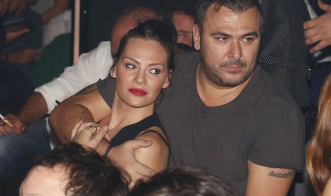 Η Υβόννη Μπόσνιακ έκανε πρόβα νυφικού; Η φωτό ντυμένη στα λευκά και το μήνυμα όλο νόημα