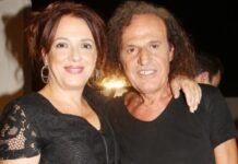 Κλώνος της «Βλαχάκη»: Η κούκλα κόρη του Βασίλη Παπακωνσταντίνου είναι ίδια η Ελένη Ράντου