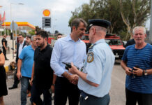 Κυριάκος Μητσοτάκης – Ραφήνα: Να δοθούν άμεσα αποζημιώσεις και βοήθημα στους πυρόπληκτους της Αττικής