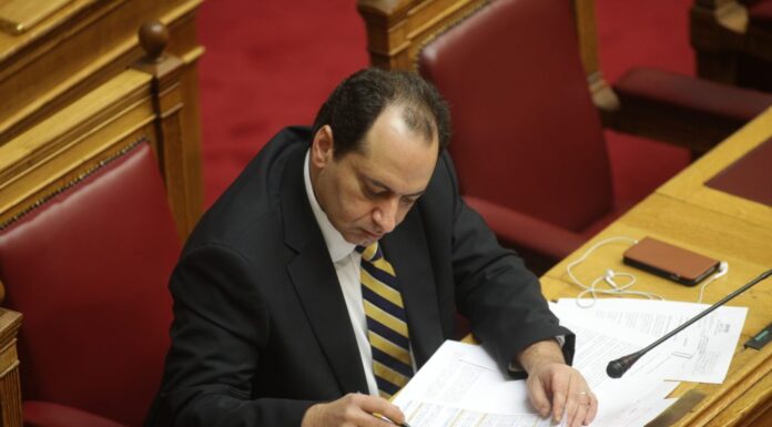 Σπίρτζης: Θα ελεγχθούν όλες οι πολεοδομικές άδειες στο Μάτι – Θα γκρεμίσουμε όπου χρειαστεί