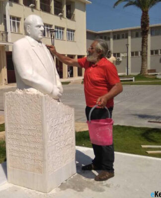 Κεφαλονιά: Αυτός είναι ο αδριάντας του Γεράσιμου Αρσένη – Οι πρώτες εικόνες πριν τα αποκαλυπτήρια
