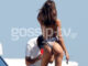 Οι «καυτές» πόζες της Ratajkowski σε σκάφος στην Μύκονο. Τα κλικς με δική σας ευθύνη…