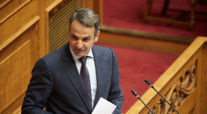 Μητσοτάκης προς Τσίπρα: Είστε διαπλεκόμενος, χυδαίος ψεύτης