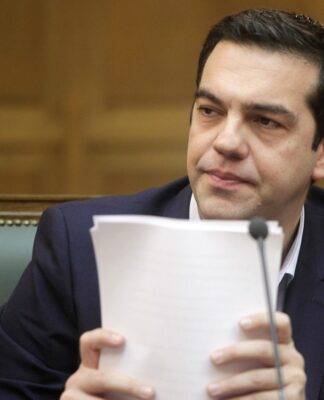 Κινητικότητα στο Μαξίμου. Στο τραπέζι πρόταση για δημοψήφισμα το ερχόμενο Φθινόπωρο