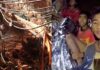Ταϊλάνδη: Βγήκαν σώα από τη σπηλιά τα δυο πρώτα παιδιά