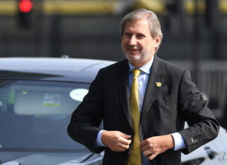 Γιοχάνες Χαν: Παρεξηγήθηκα αλλά λάθος δεν έκανα για τα σύνορα Ελλάδας – Αλβανίας