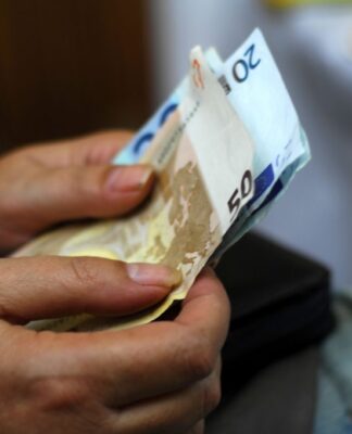Πού κυμάνθηκαν οι μισθοί πλήρους και μερικής απασχόλησης, τον Φεβρουάριο του 2018