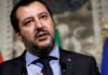Ο Ματέο Σαλβίνι επαναφέρει τον Σταυρό στα δημόσια κτίρια