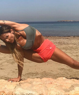 Σόφη Πασχάλη: Κάνει yoga ακόμα και στην παραλία