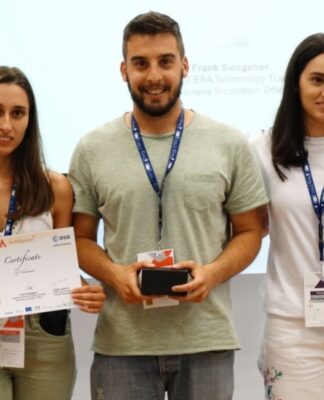 Έλληνες φοιτητές βρήκαν τρόπο να έχουν οι αστροναύτες φρέσκο φαγητό στο διάστημα.