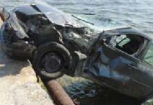 Βόλος: Μάνα και κόρη στη θάλασσα με το αυτοκίνητό τους – Το τροχαίο και οι εικόνες που ακολούθησαν