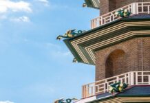 "Εμφανίστηκαν" δράκοι 234 χρόνια μετά στους Kew Gardens του Λονδίνου.