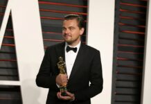 Λεονάρντο Ντι Κάπριο: Καυτά φιλιά με το 21χρονο μοντέλο