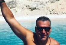 Ο Γιώργος Λιάγκας φωτογραφίζει τον Ρώσο κροίσο Ριμπολόβλεφ