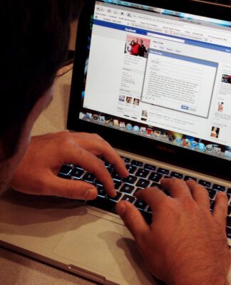 Sextortion scam: H νέα απάτη που έχει κατακλύσει το διαδίκτυο – Συμβουλές από τη Δίωξη