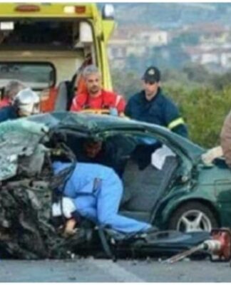 Παρακαλω μην το προσπεράσεις. Μαμά, βγήκα με τους φίλους μου και πήγα σε ένα πάρτυ, και…
