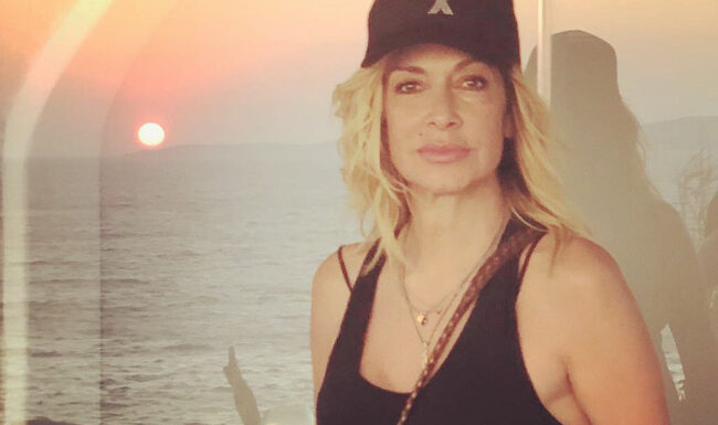 Η Άννα Βίσση απέκτησε νέο λουκ στα μαλλιά της και είναι πιο όμορφη από ποτέ