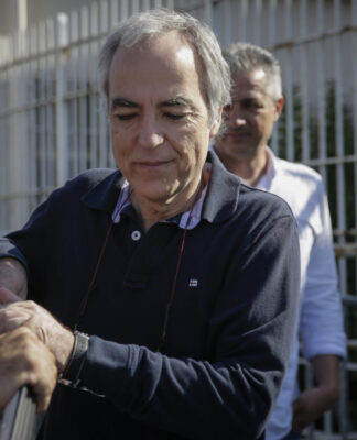 Βόλος: Στο νοσοκομείο ο Δημήτρης Κουφοντίνας – Εξετάσεις στο υπόγειο για τον εκτελεστή της 17 Νοέμβρη.