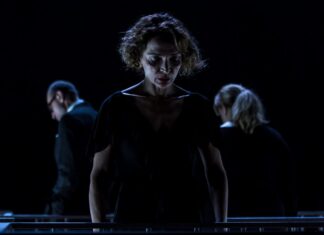Το μεγαλύτερο ”talk of the town” των τελευταίων ετών στη θεατρική Αθήνα, επιστρέφει!