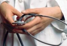 Χαλκιδική: Προσπάθησε να πετάξει τη γιατρό από το παράθυρο – Γροθιές και ξεμάλλιασμα στο νοσοκομείο Πολυγύρου.