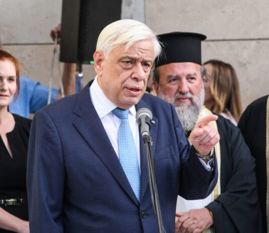 Παυλόπουλος: Ηχηρό μήνυμα προς την Τουρκία. "Πρέπει να σέβεται τα σύνορα του εδάφους και της κυριαρχίας της Ελλάδας"
