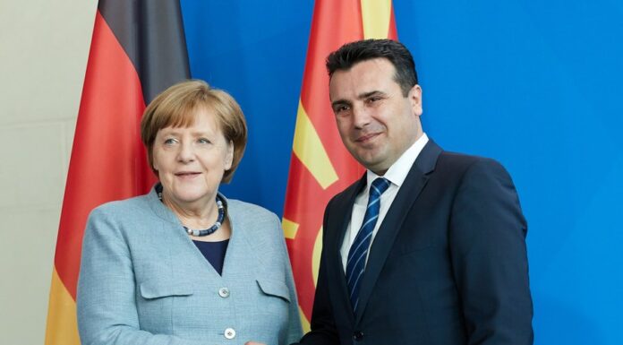 Εσπευσμένα στα Σκόπια η Μέρκελ για να στηρίξει… Ζάεφ
