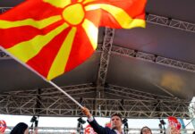 Δημοψήφισμα στα Σκόπια: Ώρα μηδέν. Σήμερα κρίνονται τα πάντα