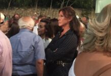 Η Βάνα Μπάρμπα γιόρτασε τα 44 χρόνια του ΠΑΣΟΚ