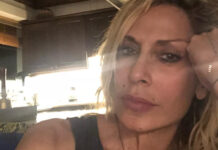 Άννα Βίσση: Η selfie αγκαλιά με τον Καρβέλα και το μήνυμά της: «Ούτε όταν τα είχαμε κανονικά»