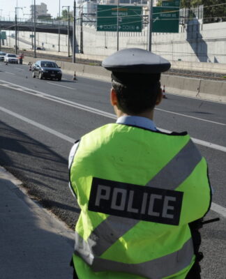 Καραμπόλα πέντε αυτοκινήτων στην Αττική Οδό – Μποτιλιάρισμα χιλιομέτρων