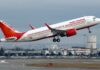 Αεροσυνοδός έπεσε από αεροσκάφος της Air India.