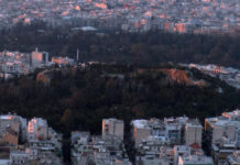 Μυστήριο στον λόφο του Στρέφη – Βρέθηκε όπλο μέσα σε σκουπίδια.