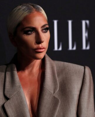 Lady Gaga: Ποσό μαμούθ για το μονόπετρο των αρραβώνων
