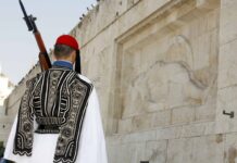 Εύζωνες: Από το 1821 στο σήμερα – Η εξέλιξη της φουστανέλας