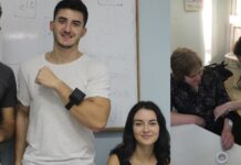 Τρεις 23χρονοι φοιτητές από τη Θεσσαλονίκη έφτιαξαν συσκευή που πολεμάει τη νόσο του Πάρκινσον