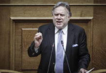 Κατρούγκαλος: Αναφαίρετο δικαίωμα της Ελλάδας η επέκταση της αιγιαλίτιδας ζώνης