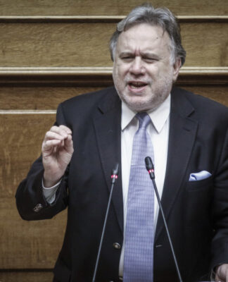 Κατρούγκαλος: Αναφαίρετο δικαίωμα της Ελλάδας η επέκταση της αιγιαλίτιδας ζώνης